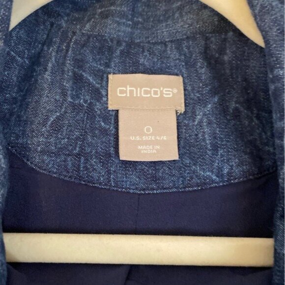 Chico's Embellished Long Denim Jacket Leaf Applique Size 0 (4-6) 100% Cotton - Picture 7 of 8